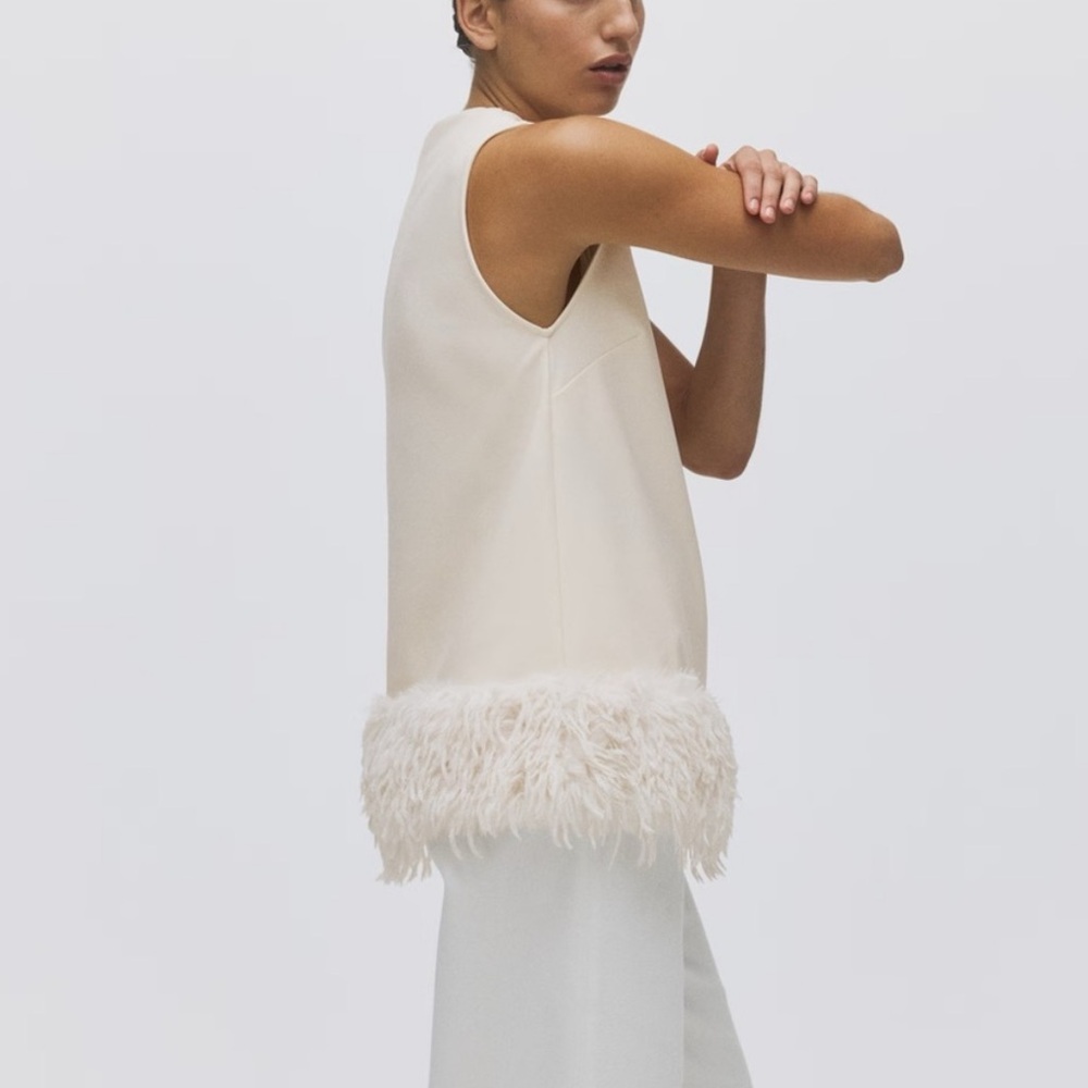 New H&M Fringe Trimmed Top - Picture 4 of 13